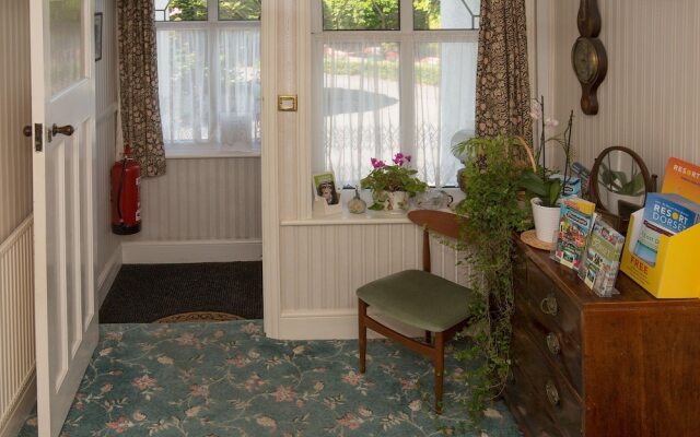 Eypeleaze B & B