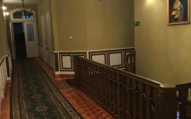 Pałac w Witosławiu ośrodek apifitoterapii "APIHERBA"