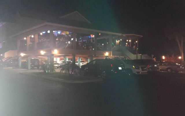 Tropical Bay Inn Motel