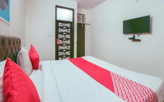 OYO 71197 Five Star residency