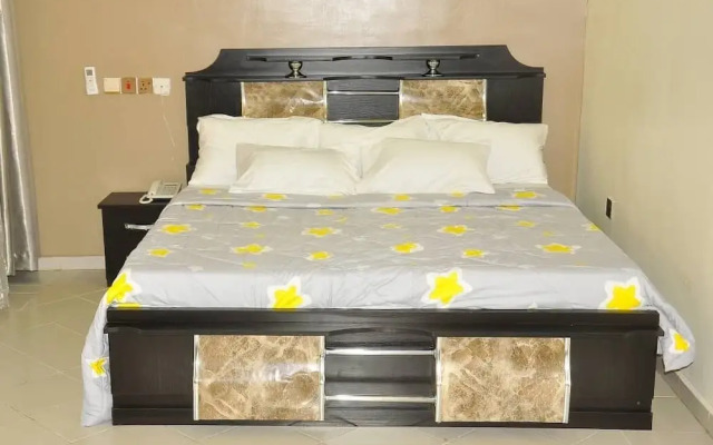 De Revelation Hotel