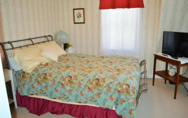 Heathwood Inn
