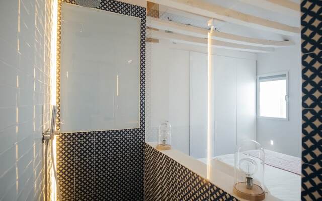 HOMEABOUT CHUECA Apartment