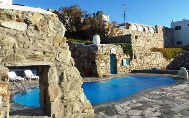 Cavo Delos