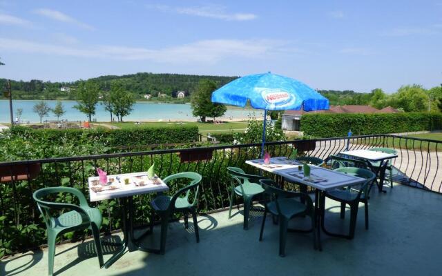 Hotel Restaurant La Chaumiere du Lac