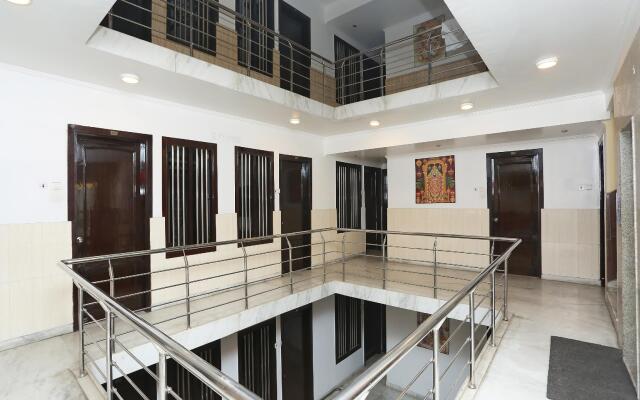 OYO 12400 Hotel Prem