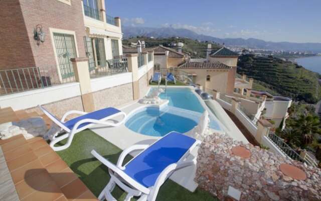 Villa Ventanas Mediterraneo Canovas Nerja