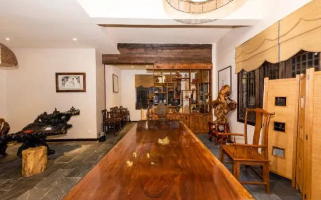 Ershisiqiao Mingyueyuan Resorts