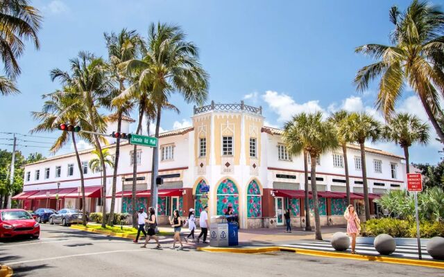 Roami at The Carmela