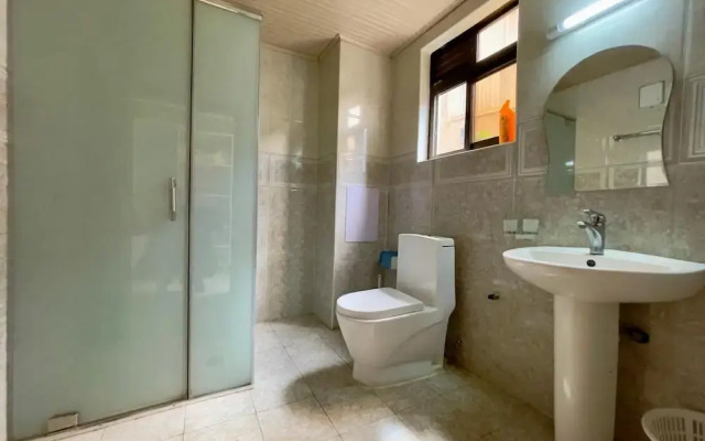 Charming 2-bed Apartment in Kigali