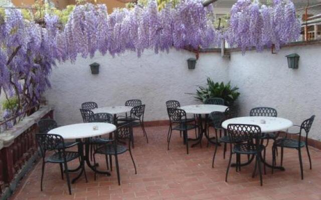 Hotel Marchi