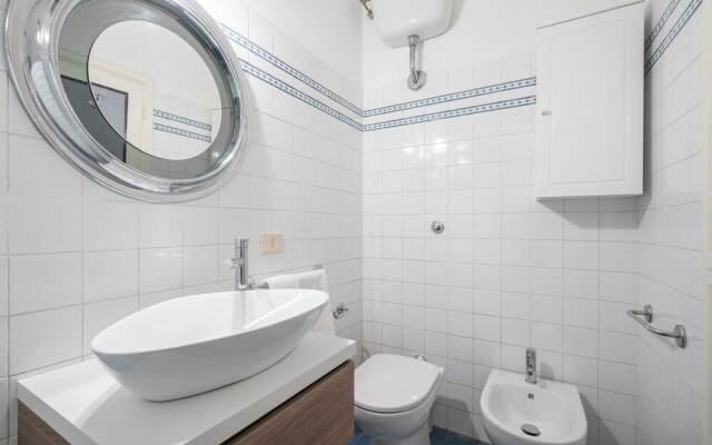 Awesome Apartment in Firenze With 2 Bedrooms and Wifi