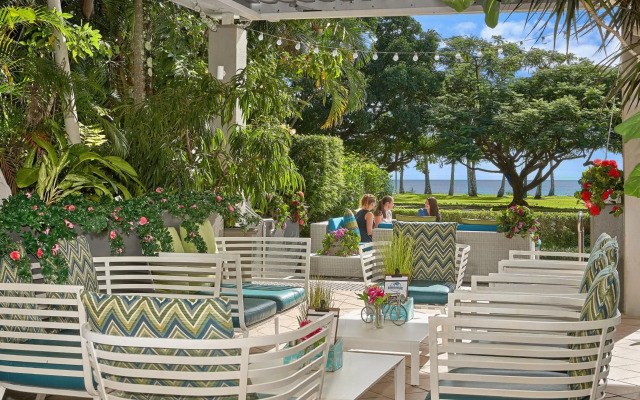 Cairns Harbourside Hotel