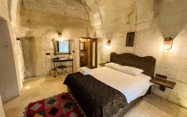 Takunya Cave Hotel