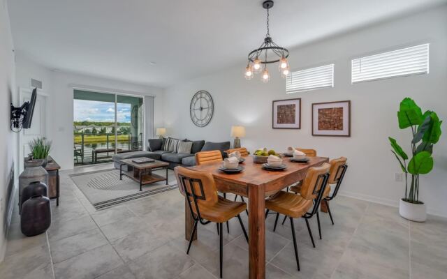 Spacious Beautiful 3-br Condo Prime Location