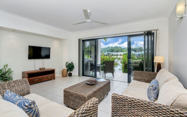 Blue Lagoon Apartment