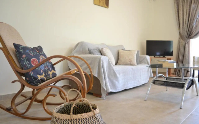 Ariadni's Maisonette