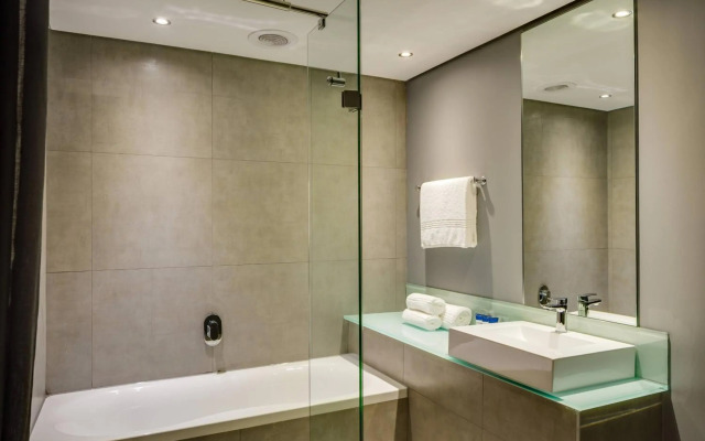 Protea Hotel Fire & Ice by Marriott Pretoria Menlyn