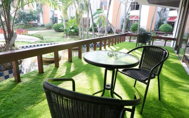 Rayong Palmaries Beach Resort