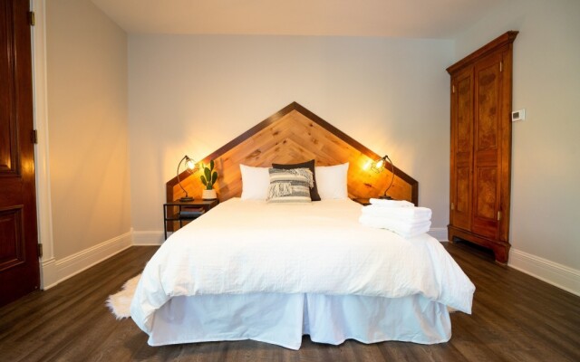 The Curtis Park Club