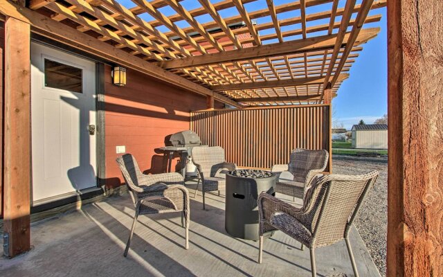 Updated Townhouse w/ Pergola, Walk to Downtown!