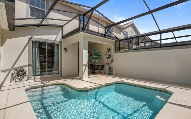 Luxury Thownhouse with private pool