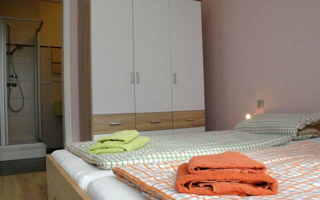 Spacious Apartment in Pepelow near Sea