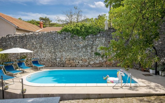 Beautiful Home in Krasica With Sauna, Wifi and 2 Bedrooms