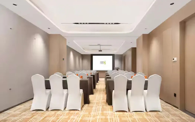 Guiyang Yunyan Fountain Pool Area Home2 Suites by Hilton Hotel