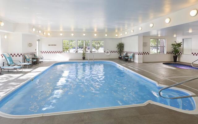 Residence Inn Houston The Woodlands / Lake Front Circle