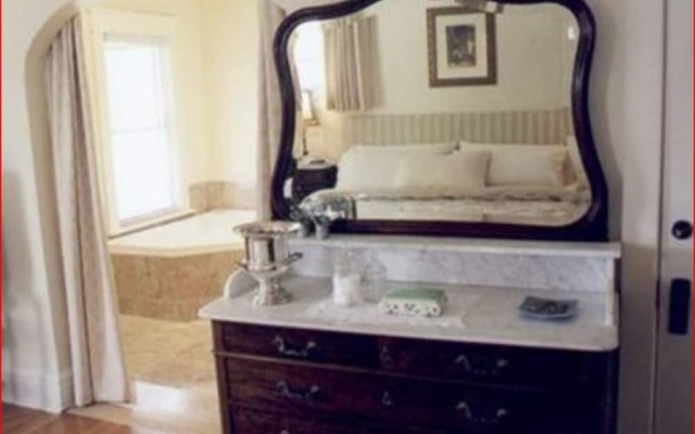 Bluecrest Bed and Breakfast