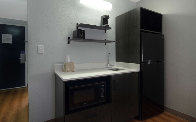 Studio 6 Merrillville, IN