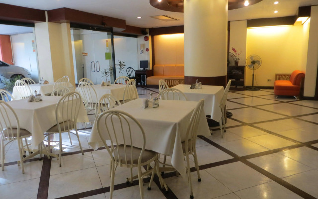 Paragon Suites