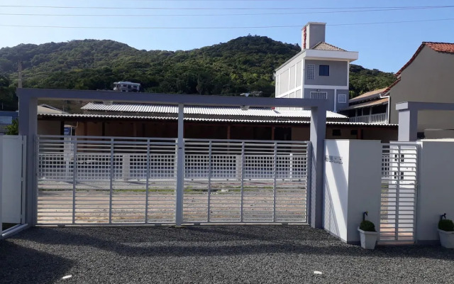 Apart ZSS