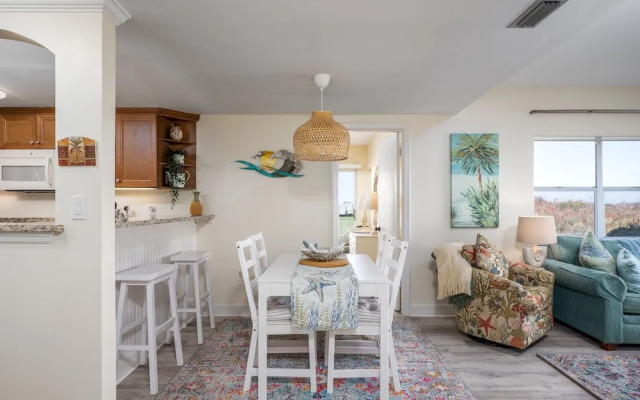 Creston House Condominium