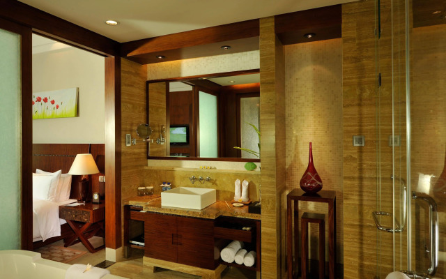 Grand Metropark Villa Resort Sanya Yalong Bay