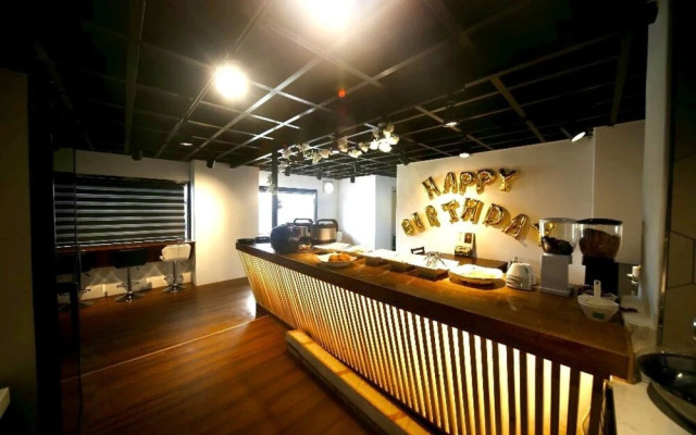 Cheongju Business Hotel JA