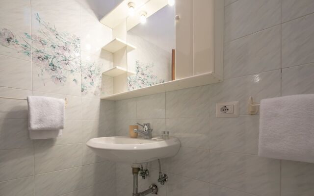 Santa Croce Apartments