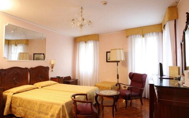 Hotel In San Marco Area Roulette 3*