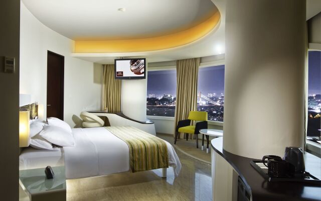 Sensa Hotel
