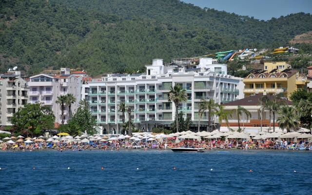 Blue Bay Platinum Hotel