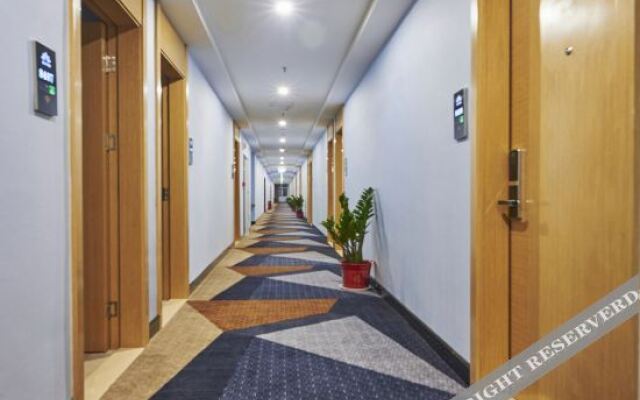 Yishang Hotel (Wuhan Software New Town Branch)