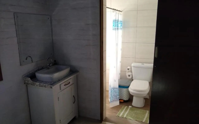 Hostel Dina & Suítes