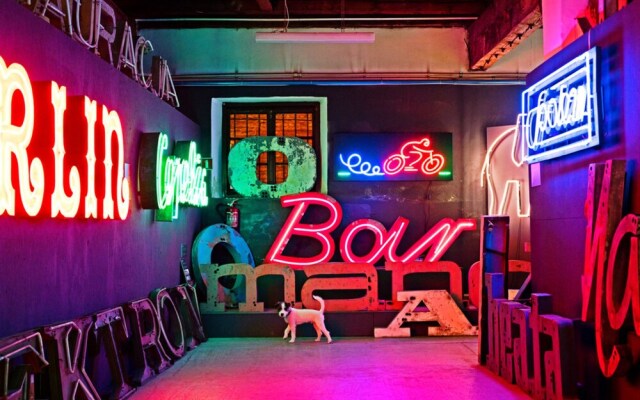 P&O Apartments SOHO Factory