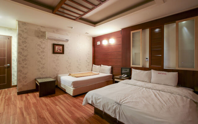 Rozy Hotel