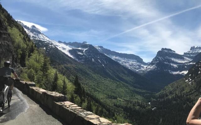 Good Medicine Lodge Bed & Breakfast