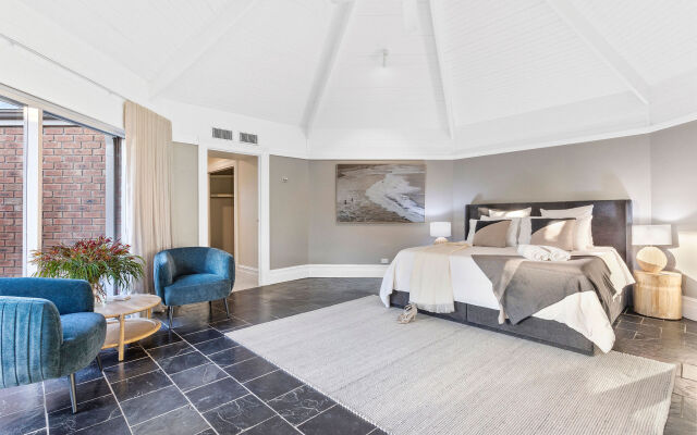 Tranquil Estate With Pool Heated Spa Gardens