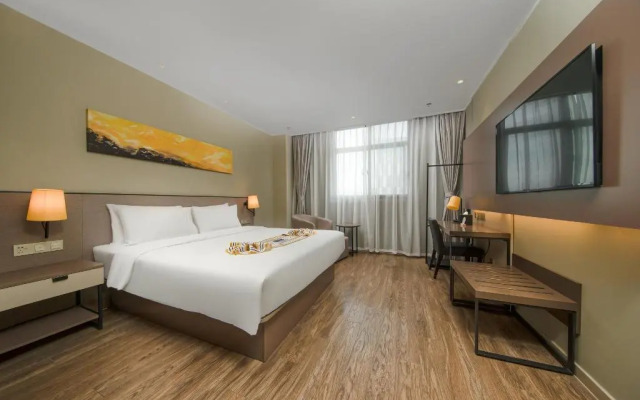 Homeinn Plus Hotel (Changzhou Dinosaur Park Wanda Plaza)
