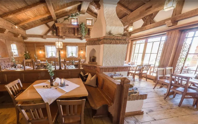 Feuriger Tatzlwurm Berghotel & Spa, BW Signature Collection