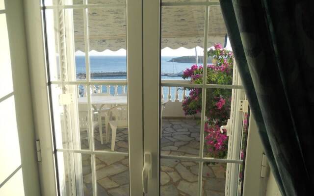 Aegean Sea-view house in Batsi, Andros!